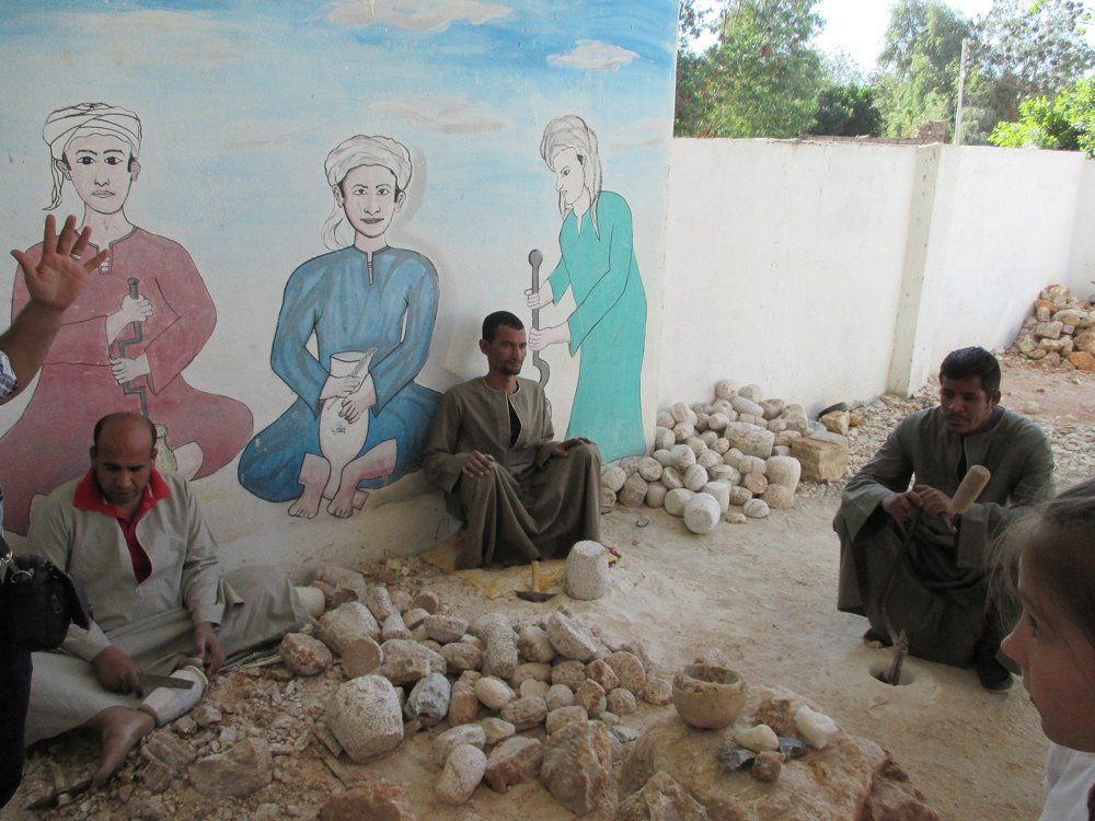 СУВЕНИРЫ НА ПОТОК