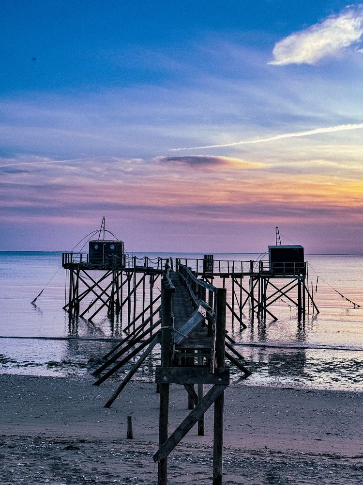 Рыбацкие домики-близнецы на Атлантическом побережье