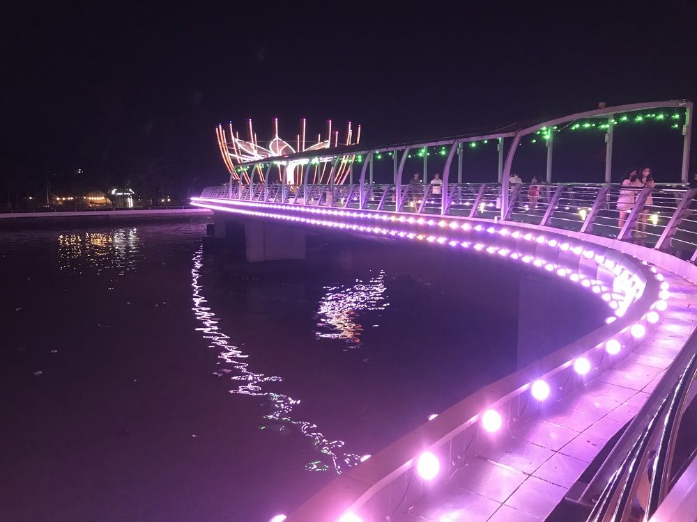 Photograph by HIEU LIEM DO