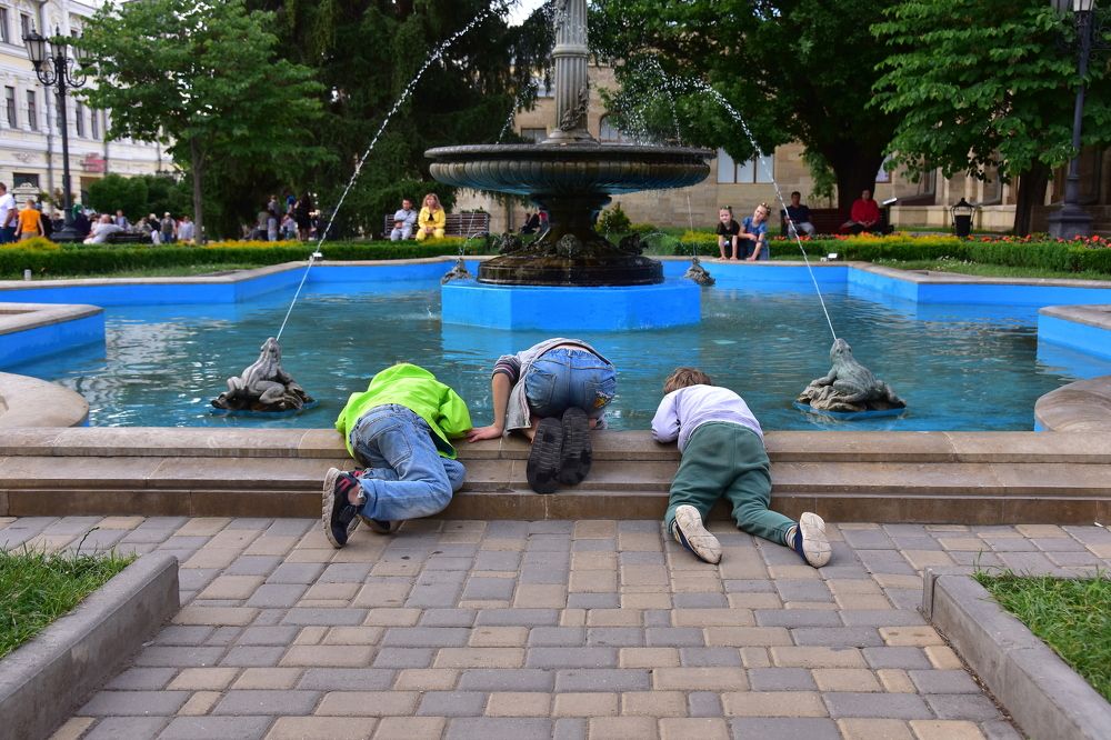 Любопытники.