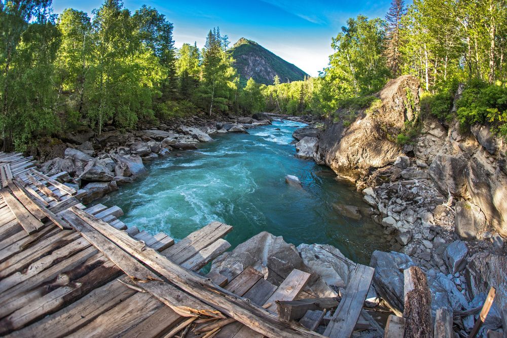 Мост через реку Чуя