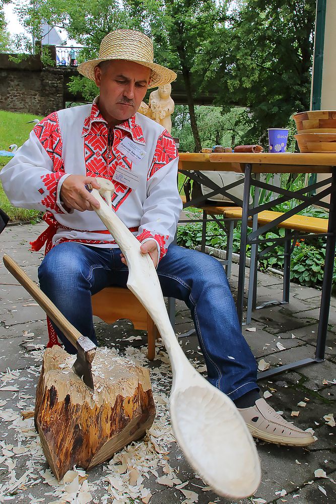 Мастер большой ложки.