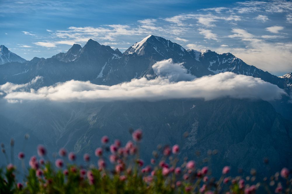 Фотография автора Олег Кожухов