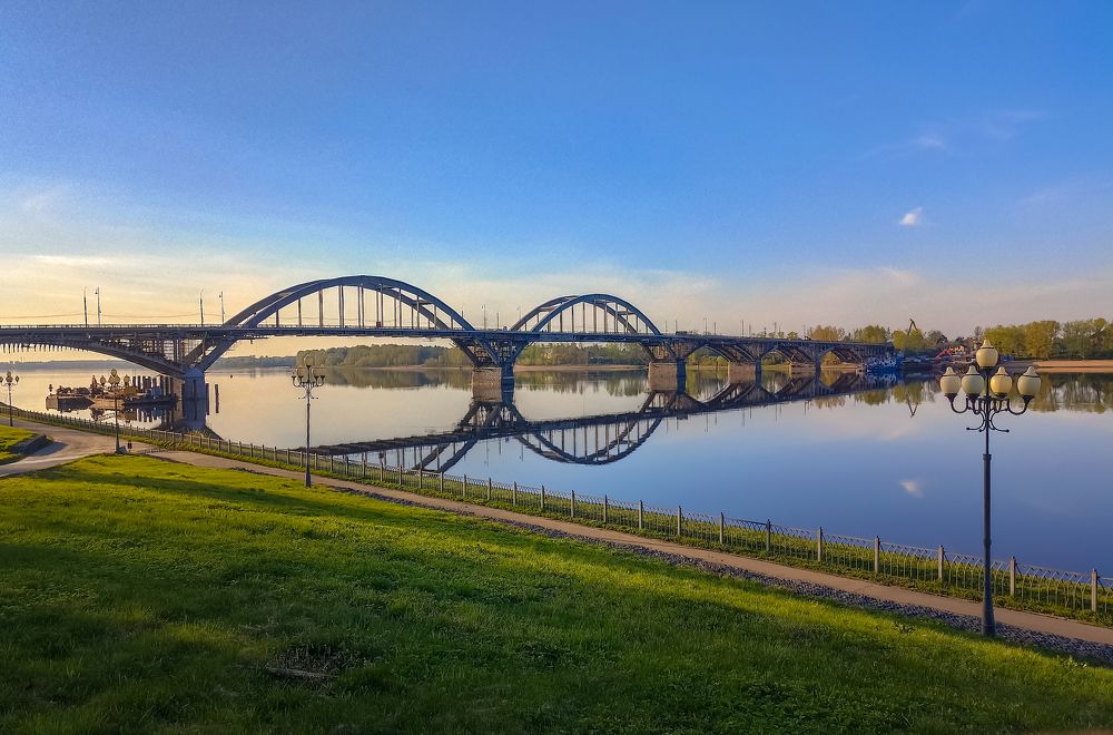 Photograph by Anton Hantov