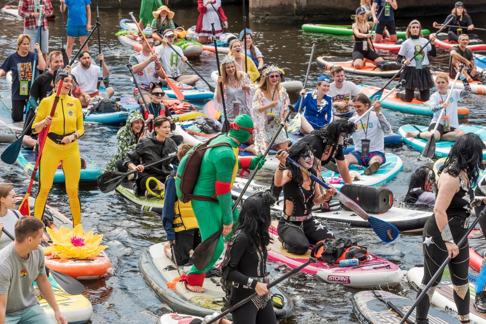 Падение. Фестиваль  сапсёрфинга Фонтанка SUP-24