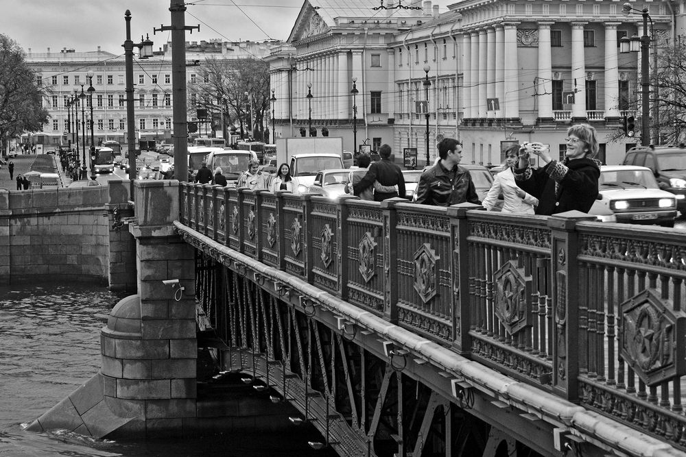 СПб. На мосту