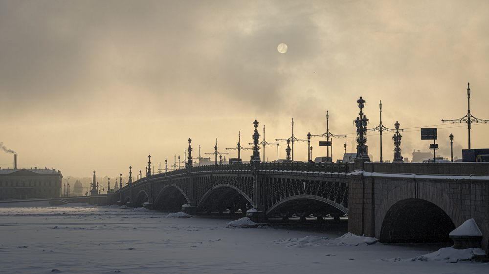 Троицкий мост.