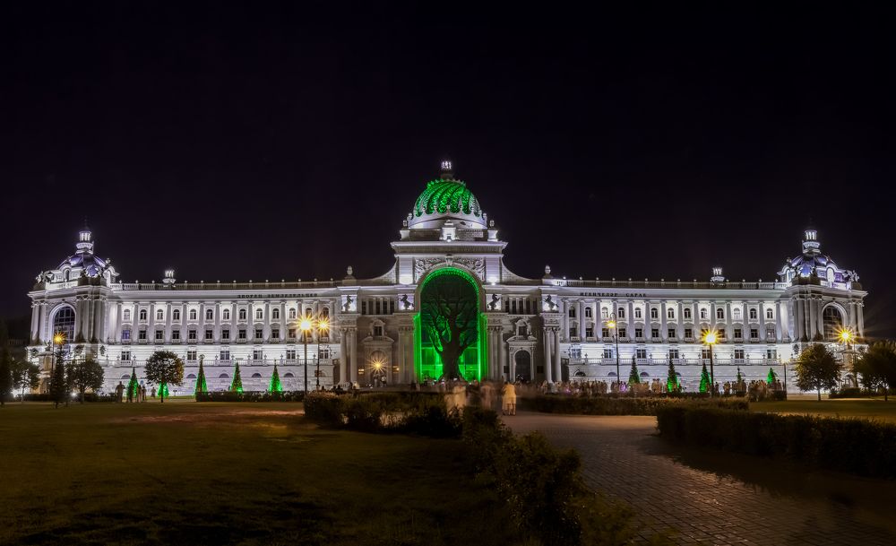 Photograph by Anton Hantov