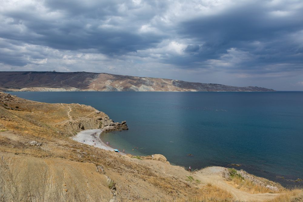 Photograph by Alex Kov