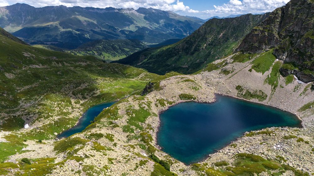 Photograph by Kaiser Sozo