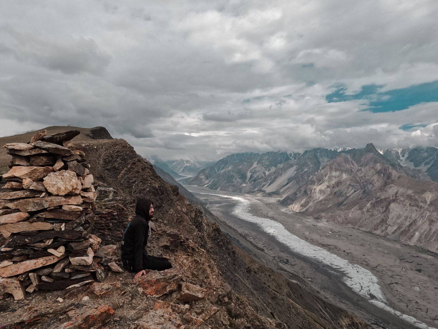 Scenic Batura Glacier
