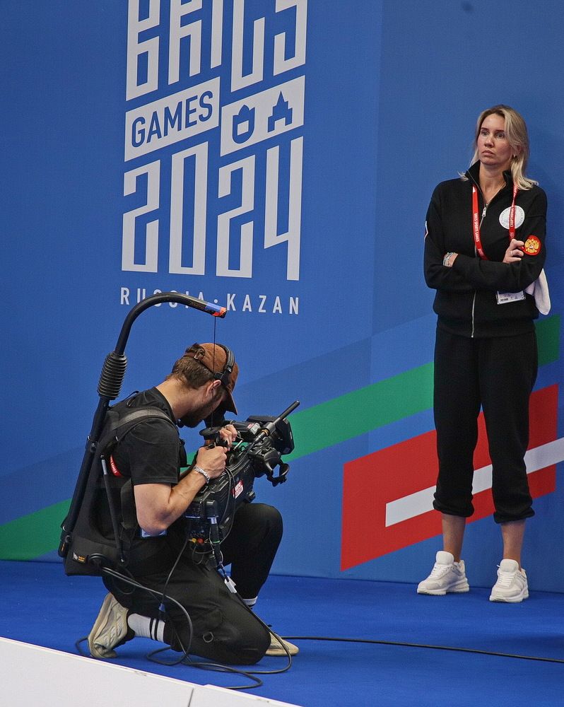 Фотография автора Александр Челмодеев