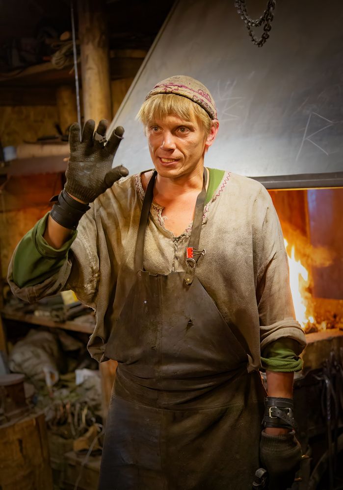 Кузнец Ярослав из кузнецы  Сворожичь