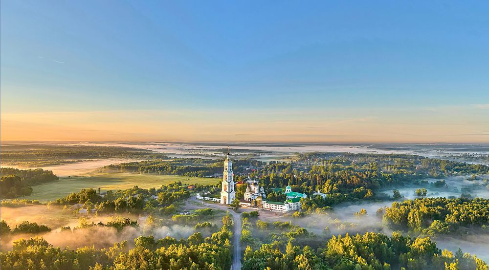 Туманный восход