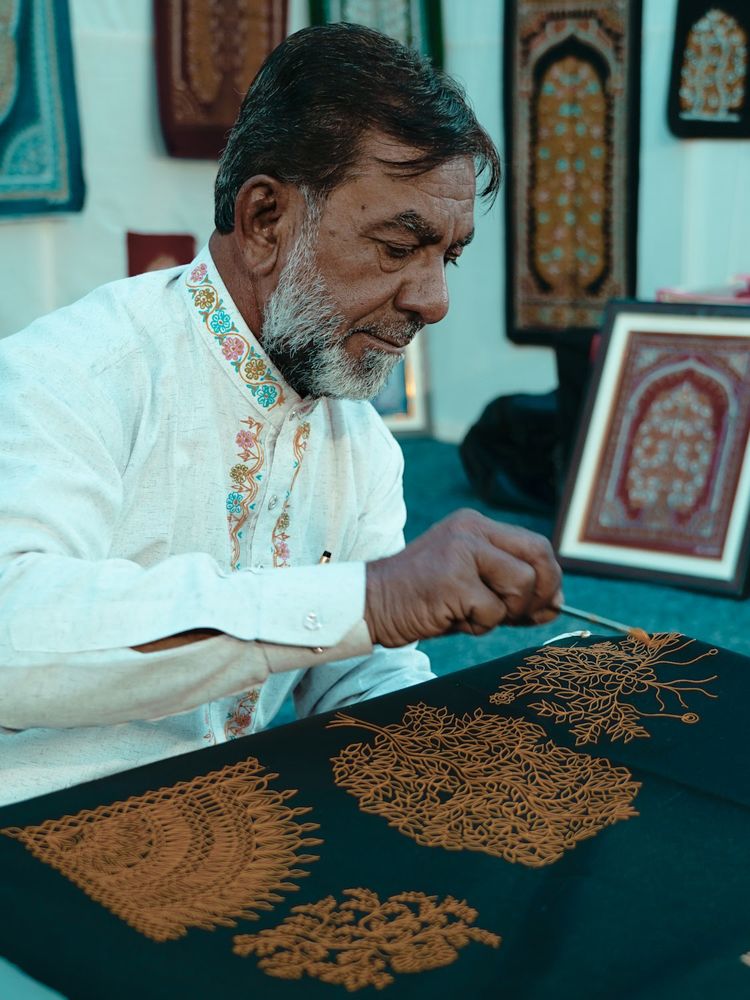 Rogan painting