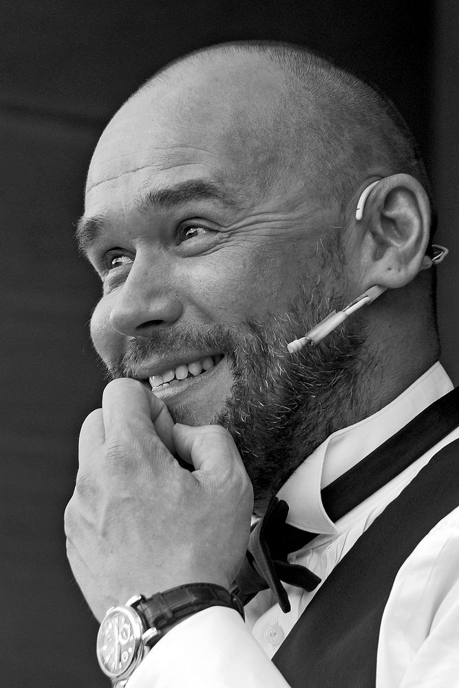 Артист на сцене