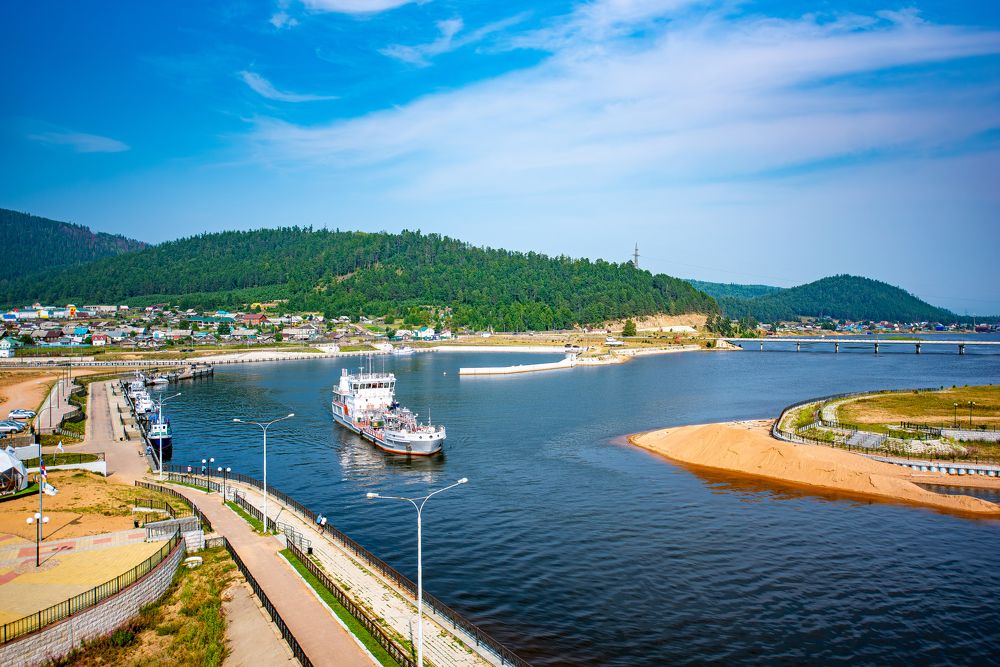 Photograph by Dmitriy Kachin