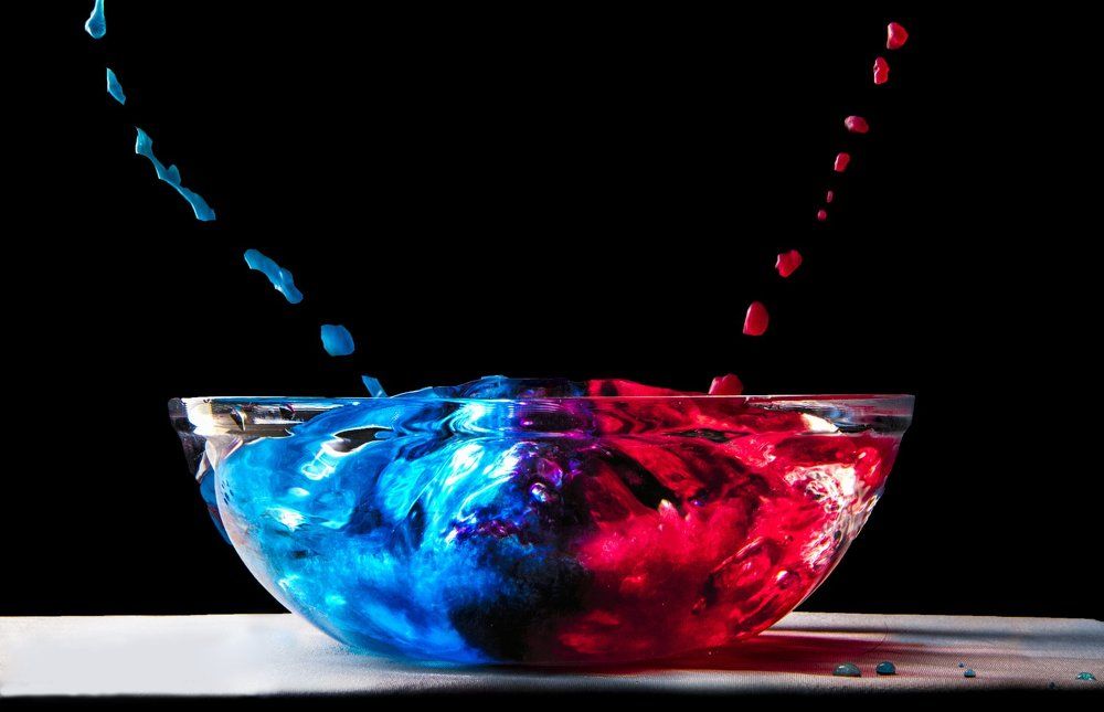 Игра красками (противостояние)