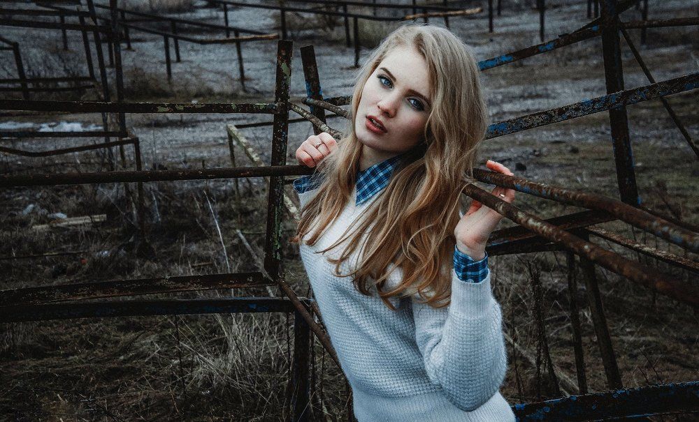 Запутанная в железных мыслях.