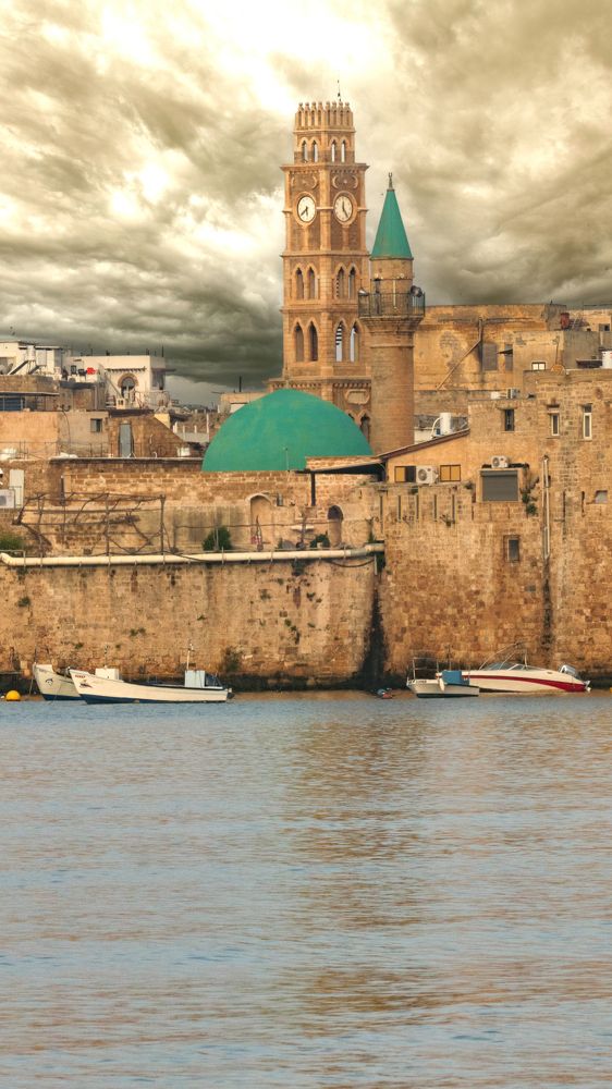 Photograph by Lev Tsenter