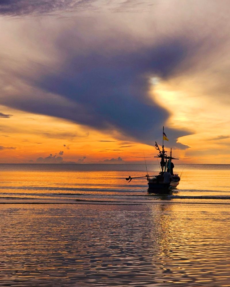 Рыбаки на рассвете.