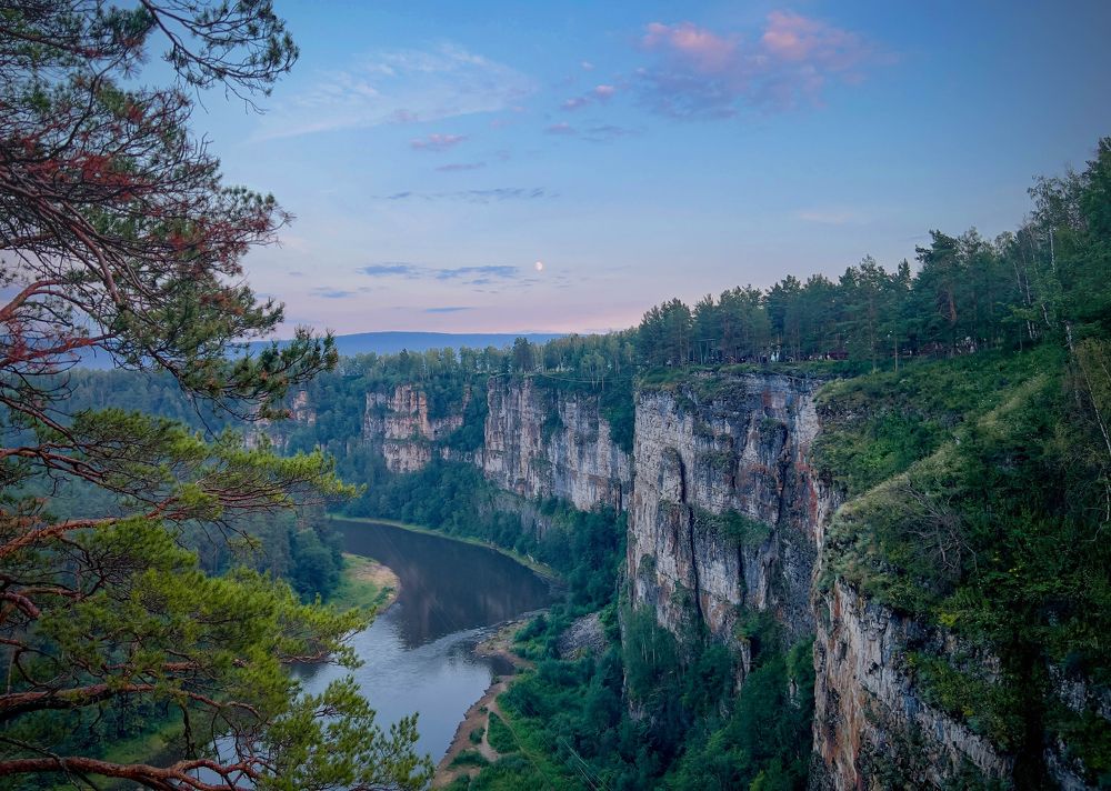 Вечер на больших Айских притёсах