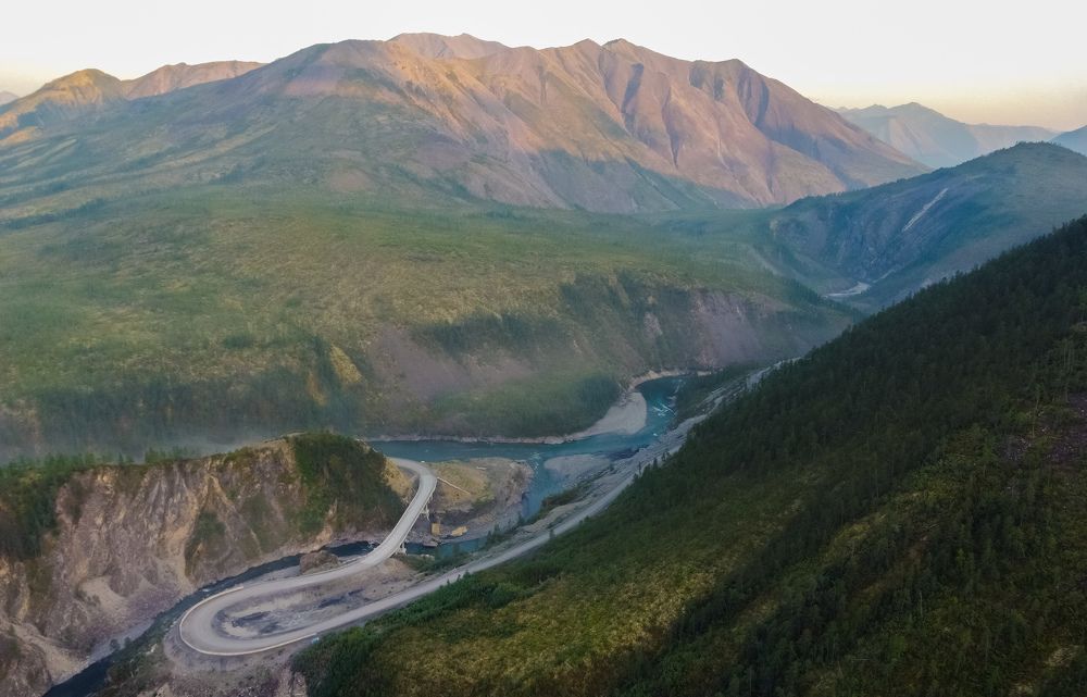 Черный прижим