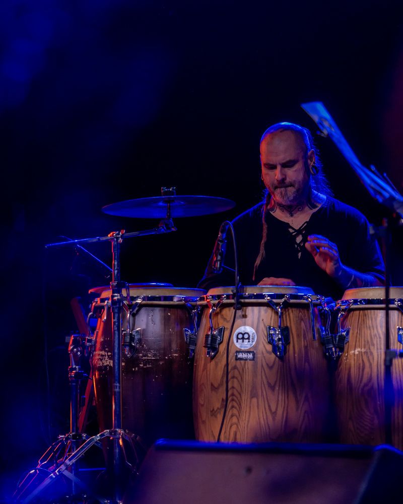 Photograph by Anton Leonchikov