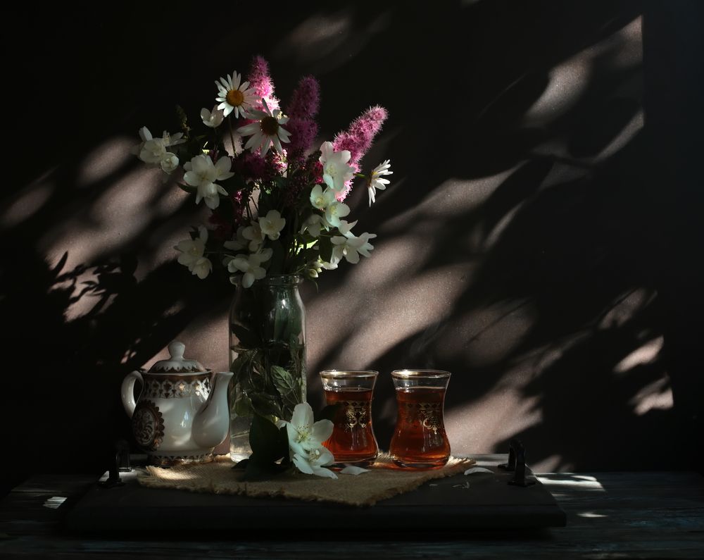 Выпить чаю..