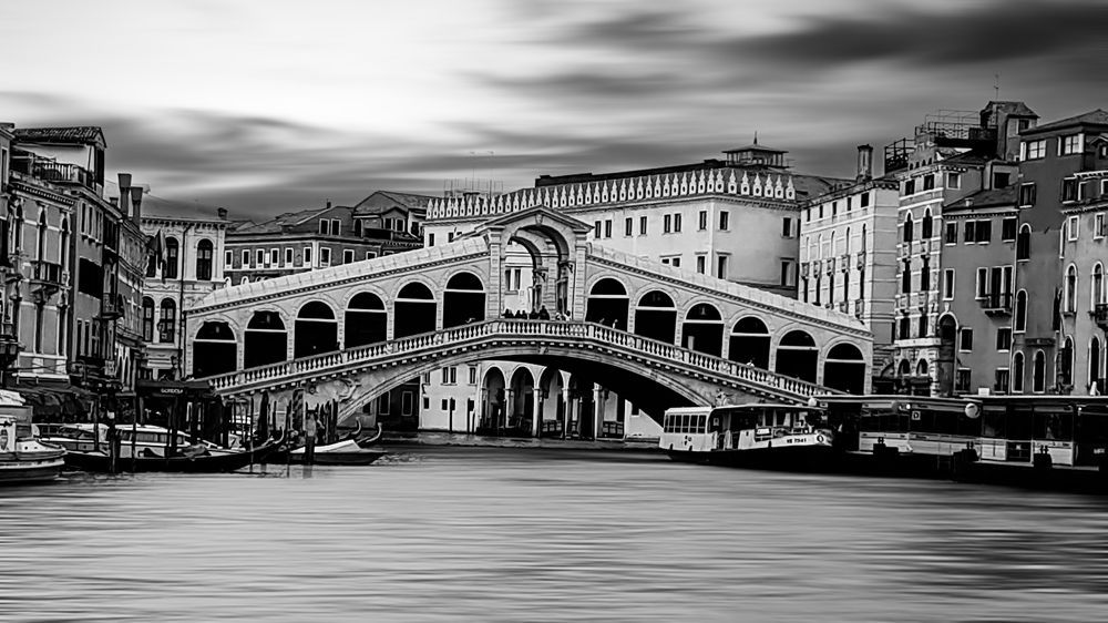 Photograph by AGUINALDO MATOS