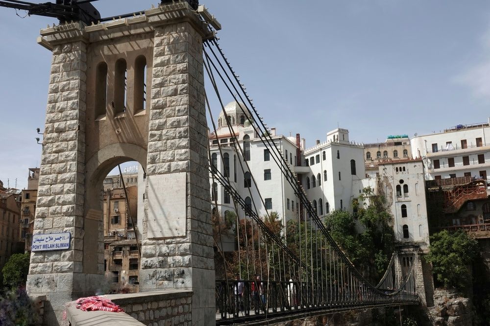 Mellah-Slimane footbridge