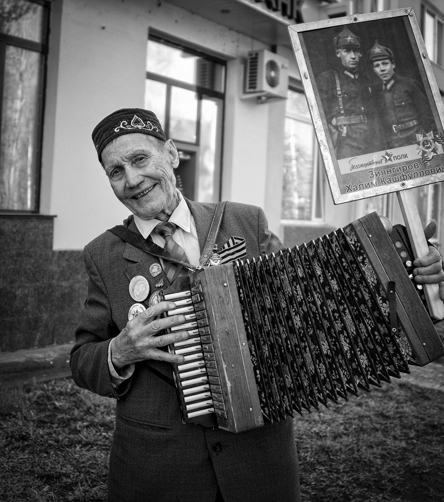 Играй,играй тальяночка...