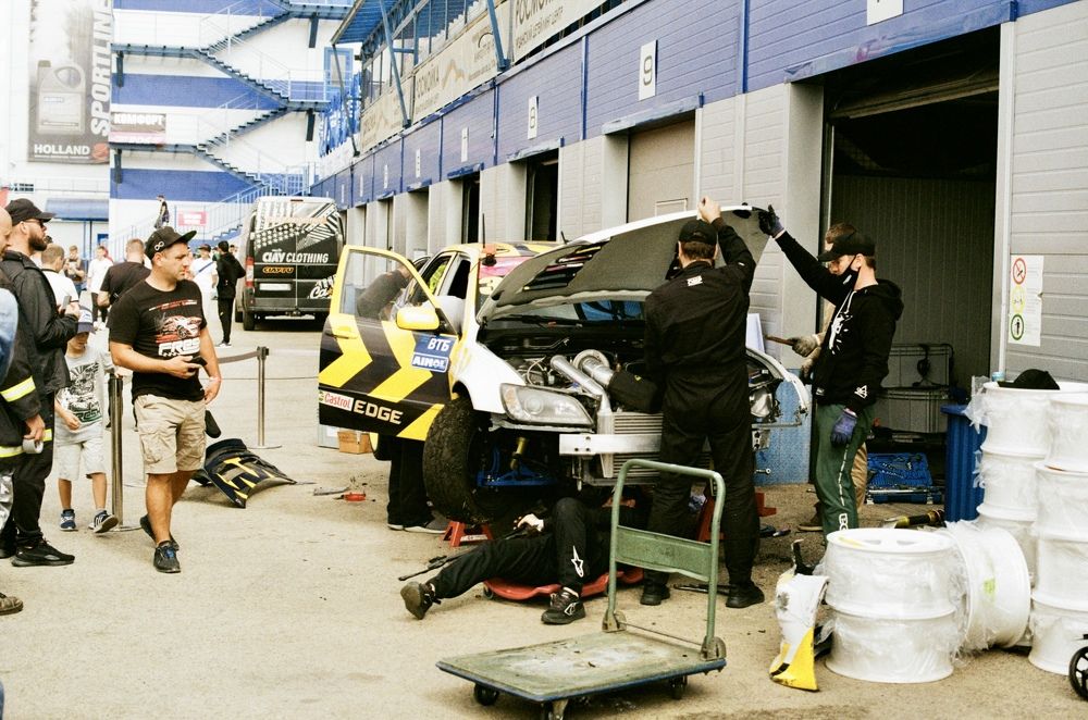 Фотография автора Дмитрий Постельный