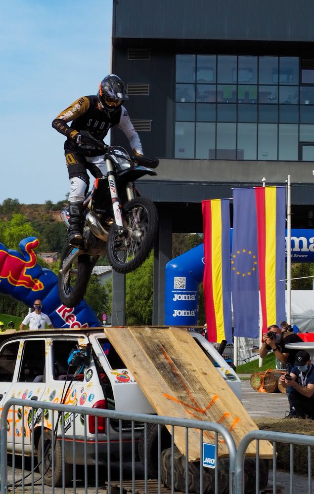 Photograph by Anca Uifalean