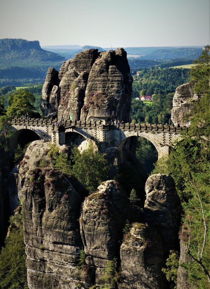 Мост Бастай