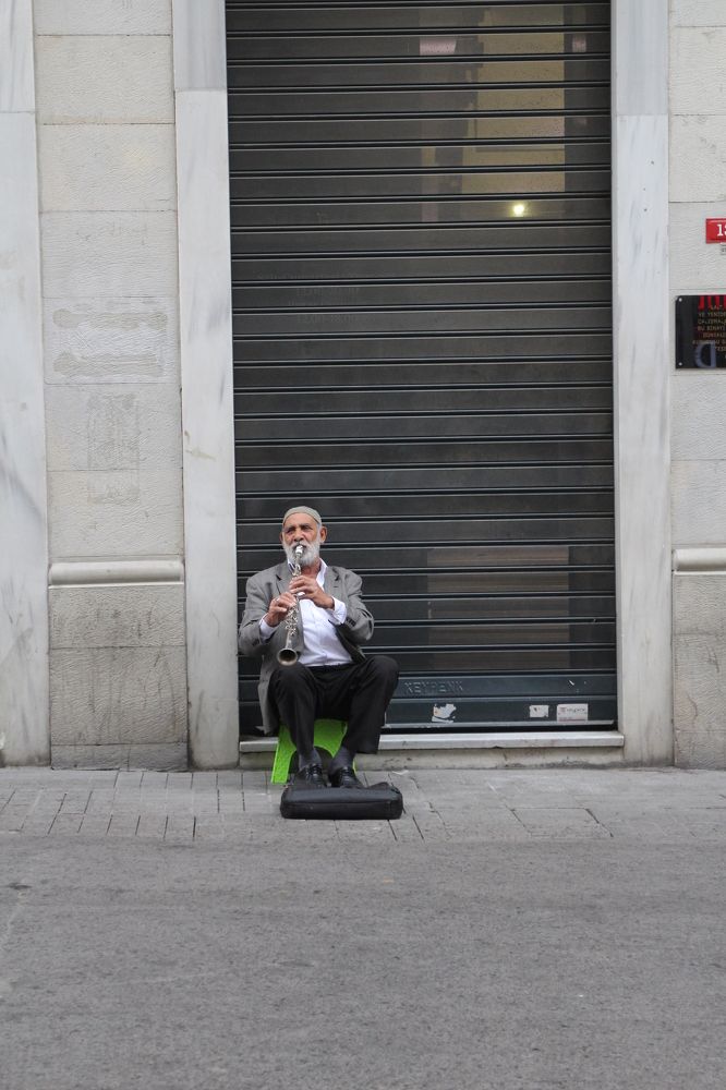 Photograph by Muzaffer Sütlüoğlu
