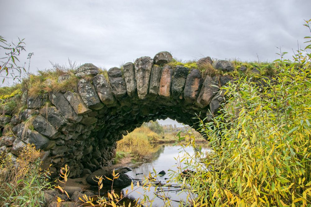 Валунный мост в селе Грузины