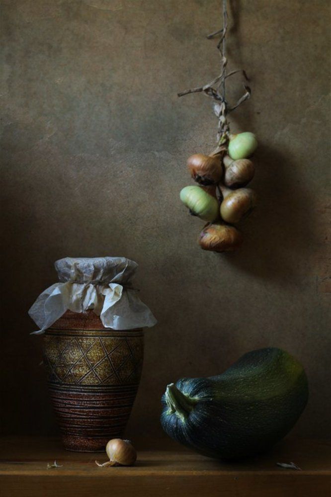 С луком и цуккини