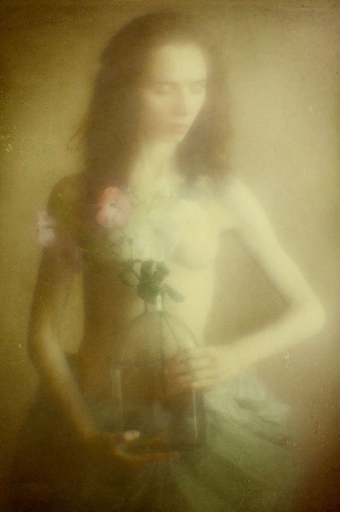 Портрет с петуньями