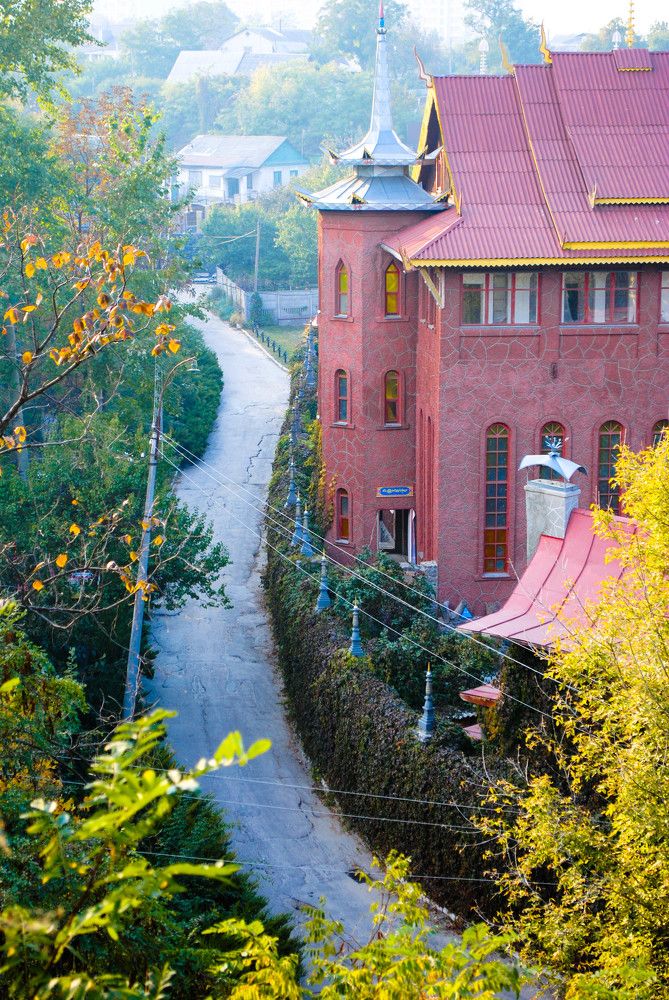 Вера - это дорога, что ведет ввысь или заставляет упасть вниз