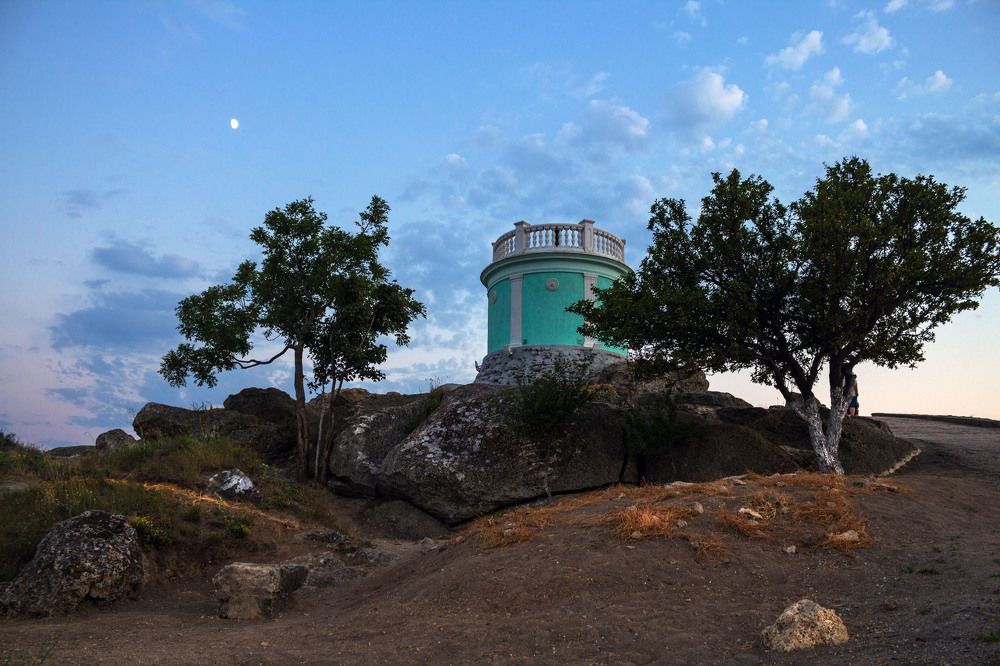 Митридатский маяк