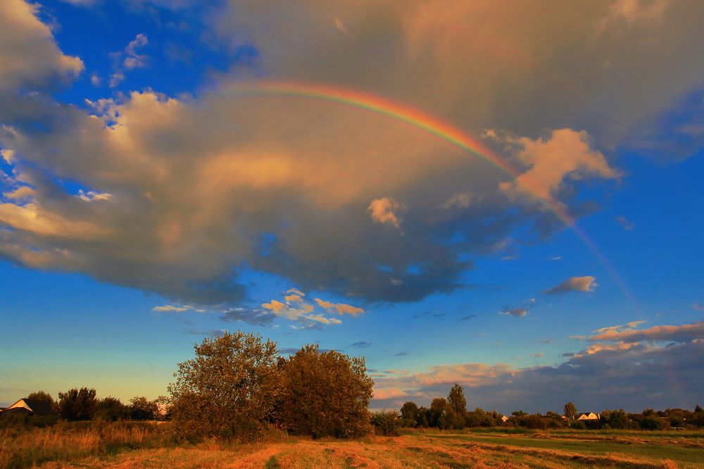 Вечер с радугой.