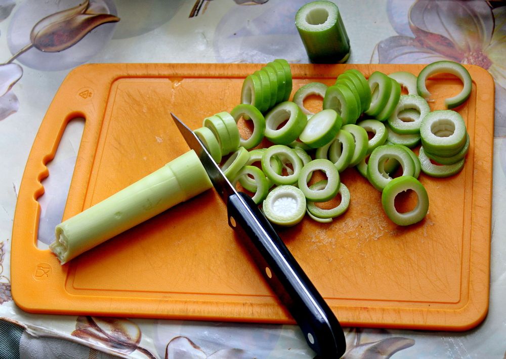 Заготовка бамбука.