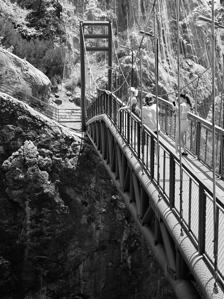 Мост над каньоном