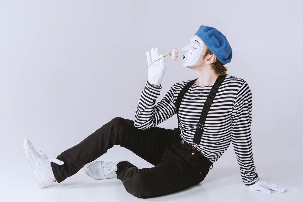 MIME romantique