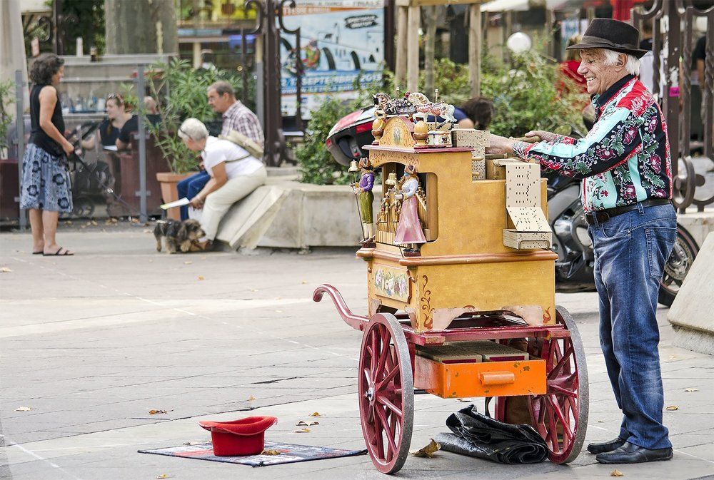 Шарманщик Карло - папа Буратино