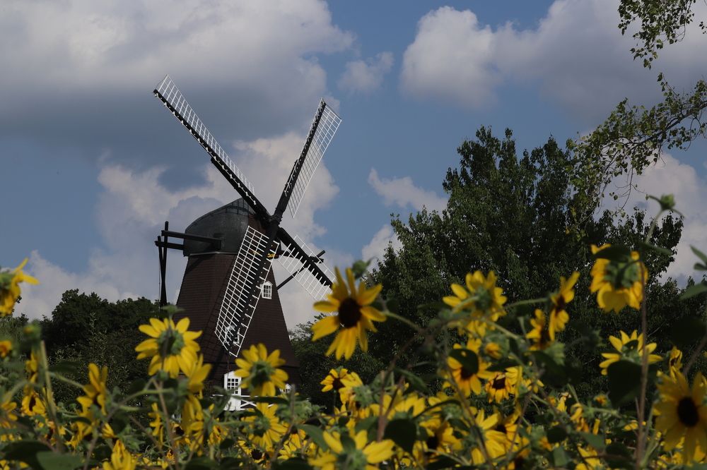 Photograph by Se Lena