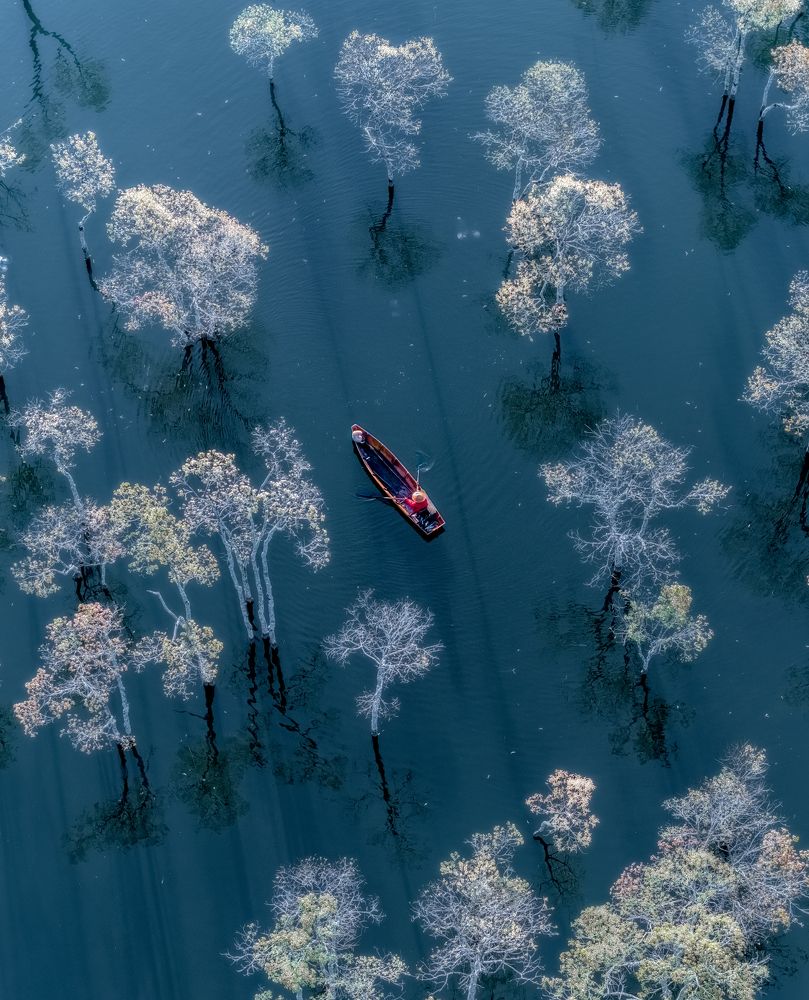 Photograph by Lê Huy Anh