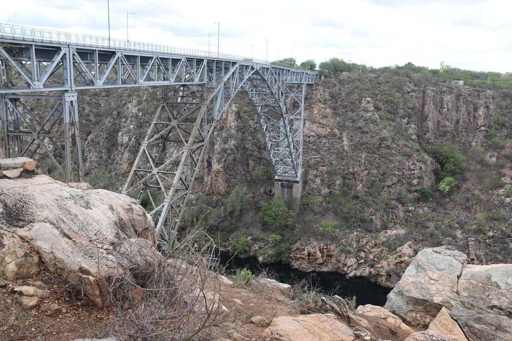 Ponte sobre o Rio São Francisco, Brasil (Bridge over the São Francisco River, Brazil) 1