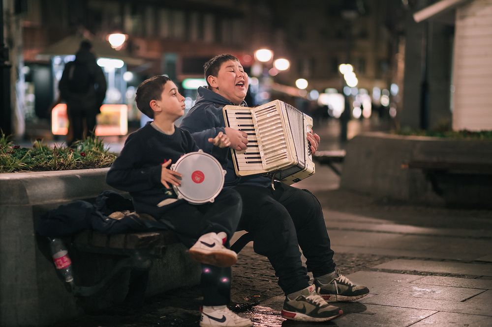 Photograph by Max Samadhi